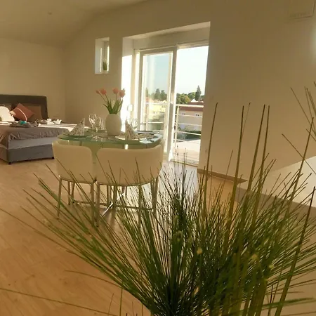 Modernes Mit Eigenem Pool Und Meerblick * 빌리제